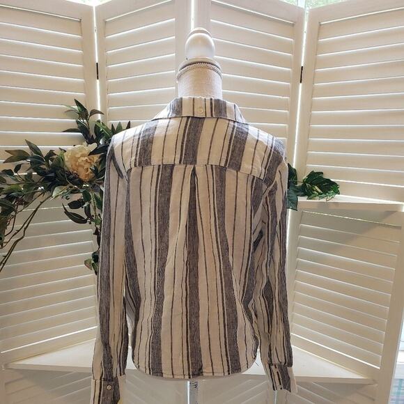 ANTHRO CLOTH & STONE GRAY STRIPE BUTTON DOWN MED - Picture 8 of 8